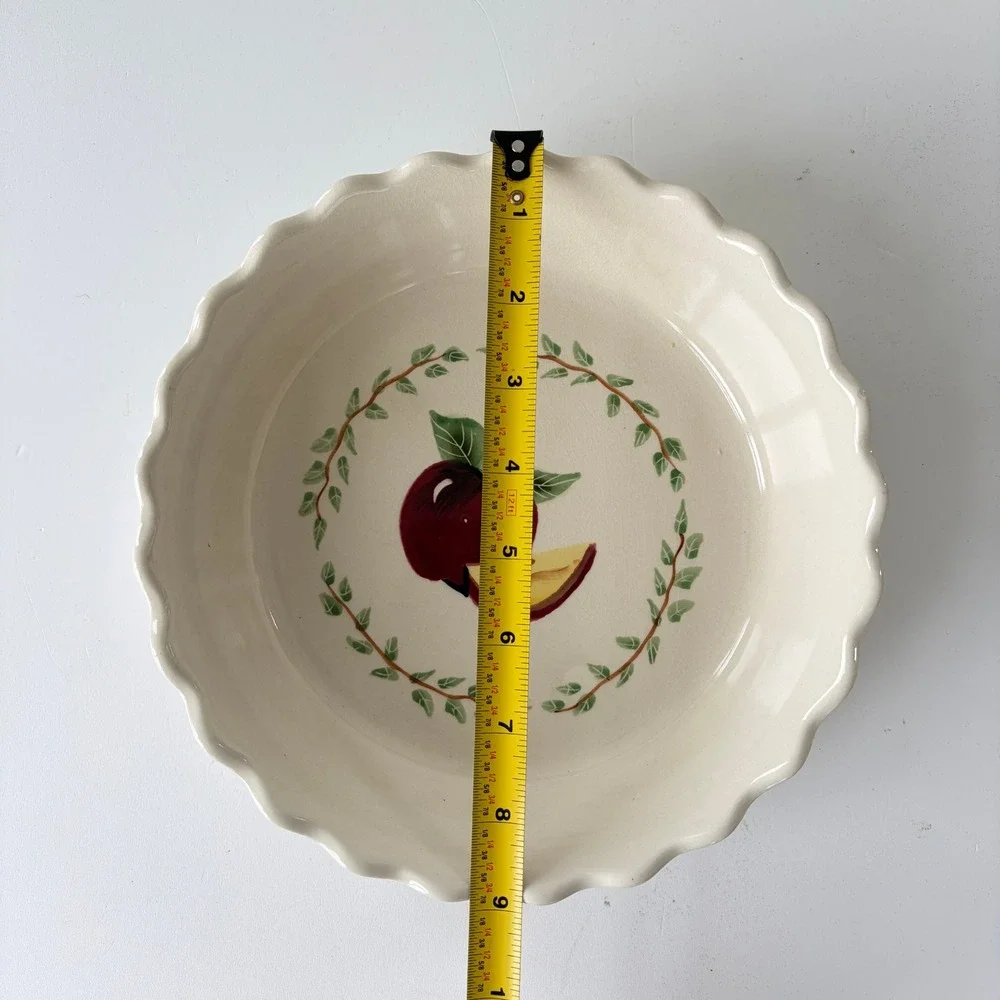 LTD Commodities Vintage Apple Ceramic Scalloped Pie Dish Baker Cream Red 9 Inch